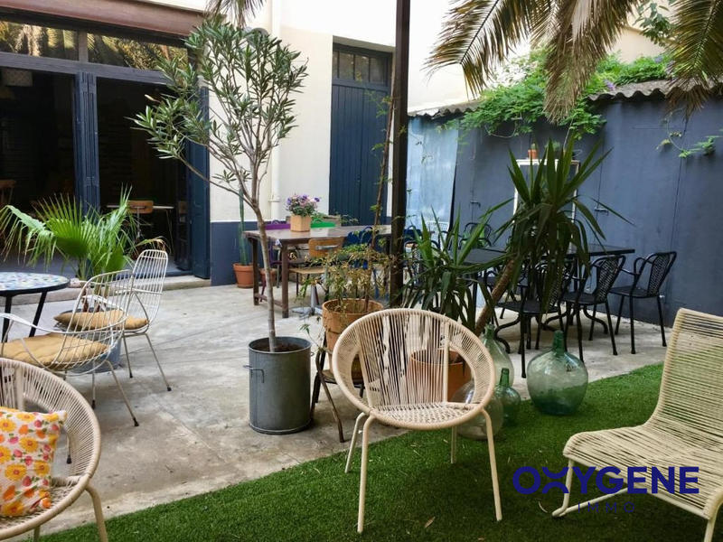 Maison - 260 m² - 12 pièces