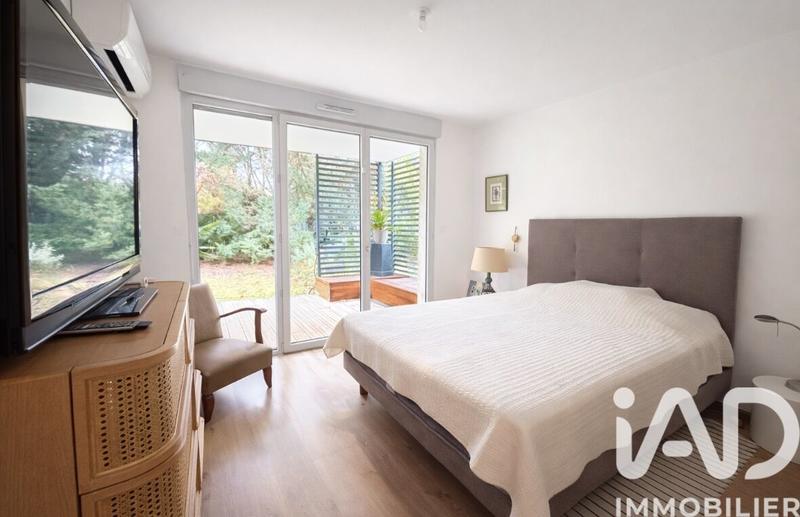 Appartement - 90 m² - 4 pièces