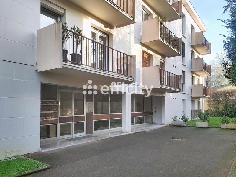 Appartement - 103 m² - 5 pièces