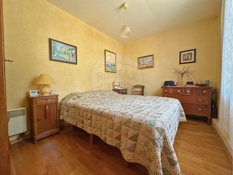 Propriété - 193 m² - 9 pièces