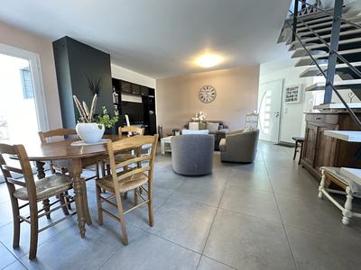 Maison - 101 m² - 5 pièces