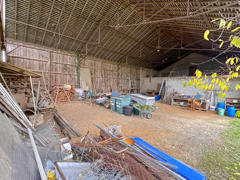 Maison - 200 m² - 1 pièce