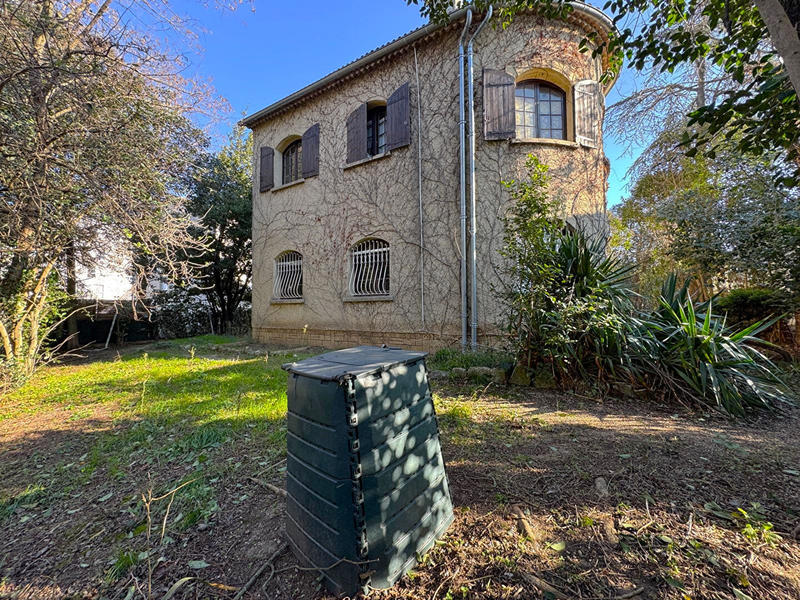 Maison - 336 m² - 17 pièces