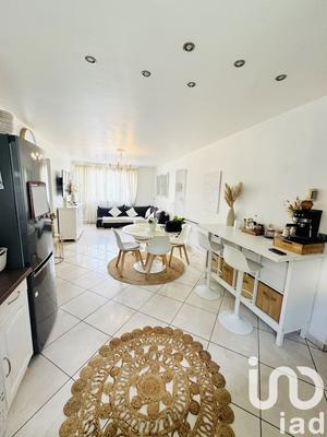 Maison - 98 m² - 6 pièces