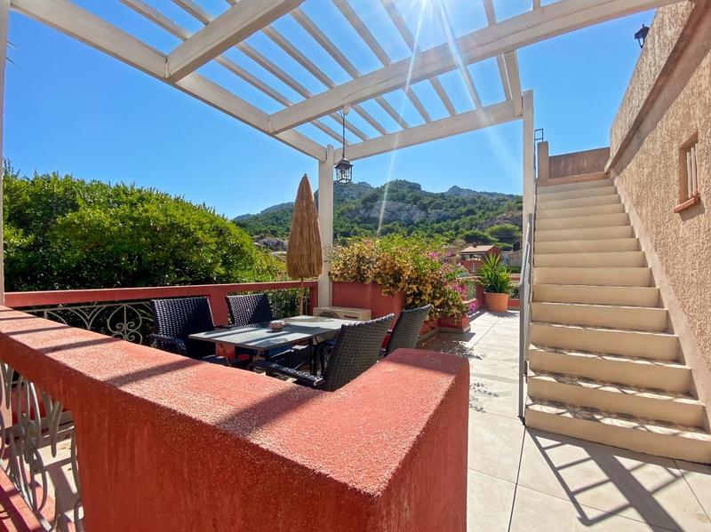 Maison - 236 m² - 6 pièces