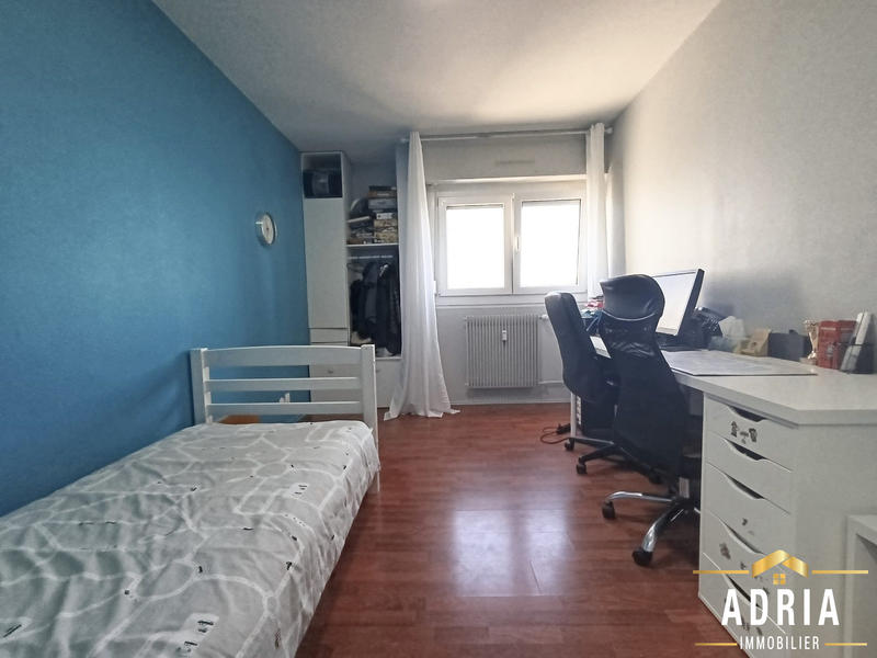 Appartement - 95 m² - 5 pièces