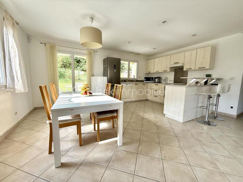 Maison - 132 m² - 5 pièces