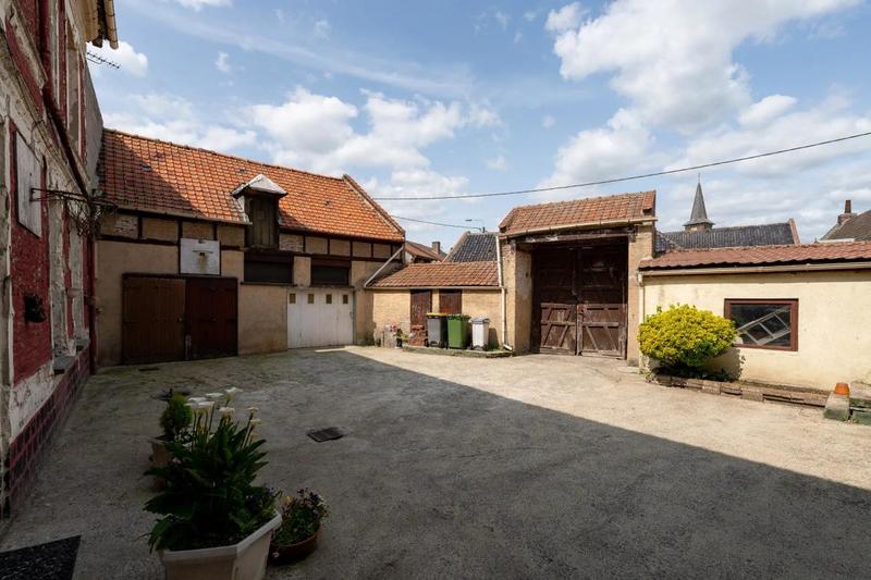 Maison - 205 m² - 12 pièces