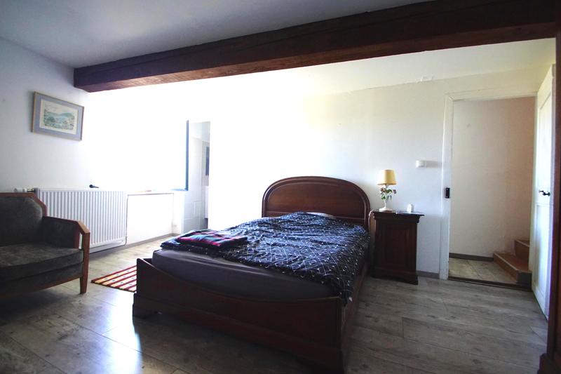 Viager - Maison de village - 138 m² - 6 pièces