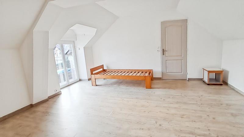 Propriété - 280 m² - 8 pièces