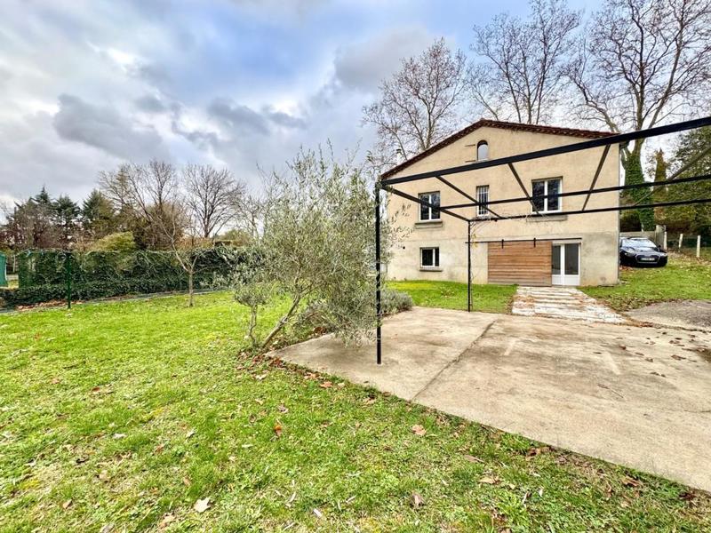 Maison en pierre - 100 m² - 3 pièces