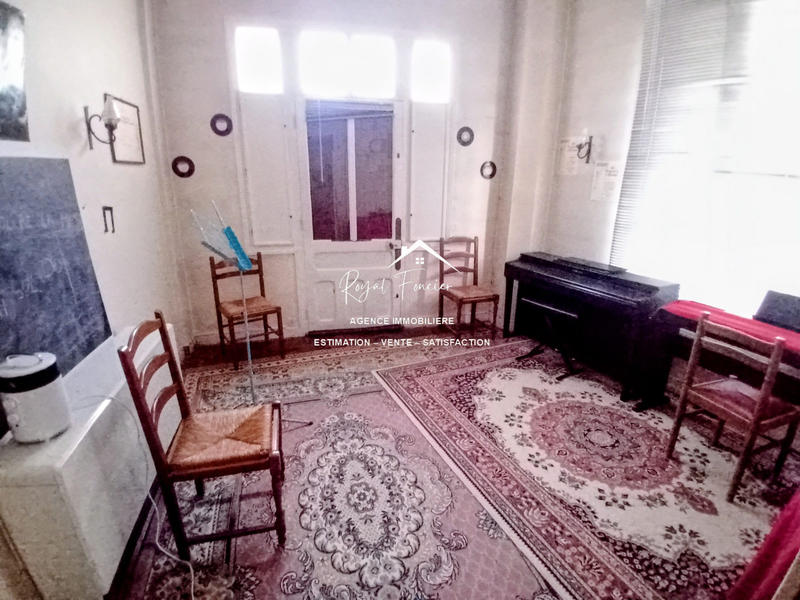 Maison ancienne - 215 m² - 8 pièces