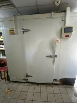 Fonds de commerce - 800 m²