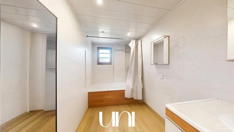 Maison - 137 m² - 6 pièces