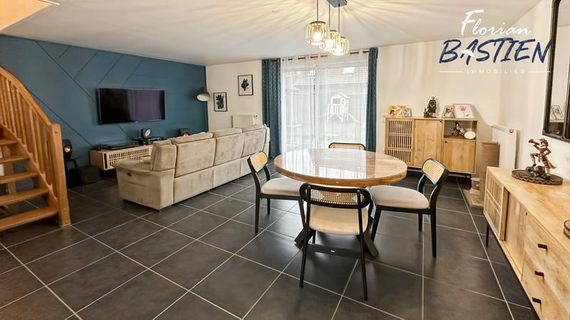 Maison - 87 m² - 5 pièces