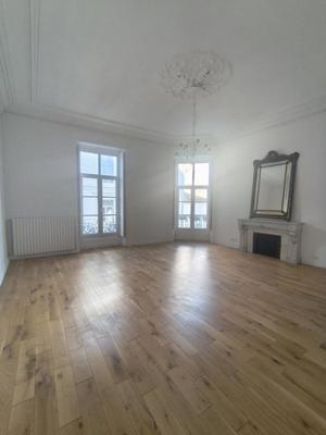 Appartement - 173 m² - 6 pièces