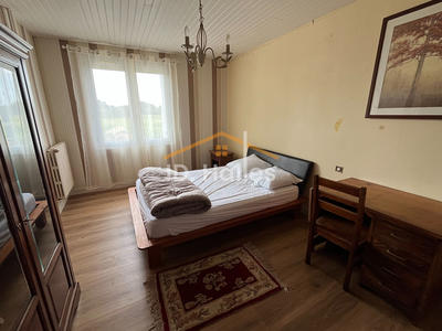 Maison - 195 m² - 7 pièces