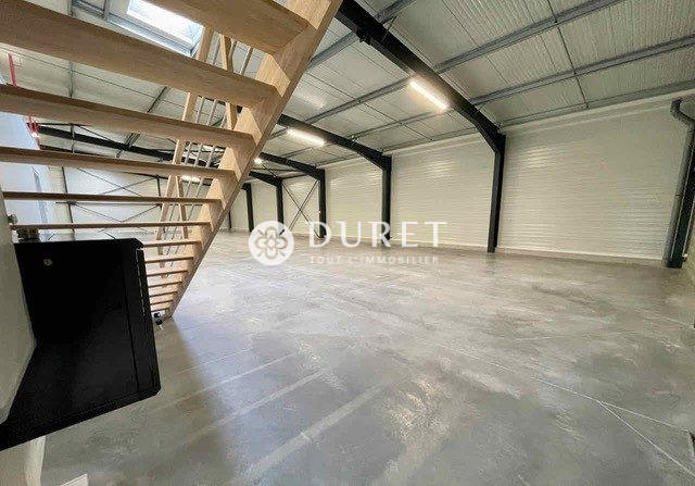 Local d'activités - 568 m²