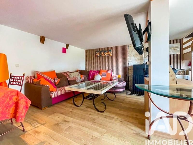 Maison - 596 m² - 18 pièces