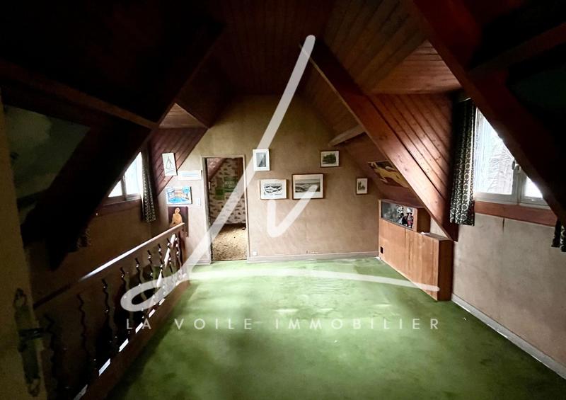 Maison - 190 m² - 10 pièces