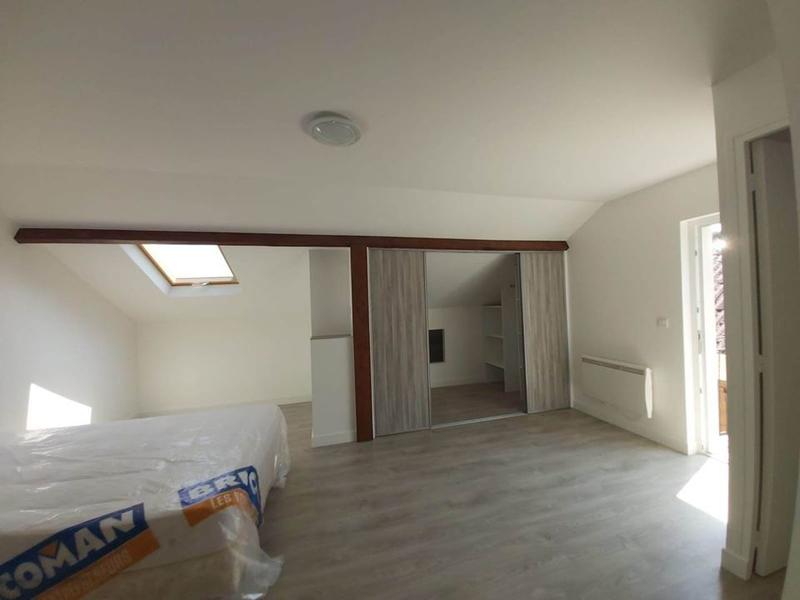 Maison traditionnelle - 220 m² - 7 pièces