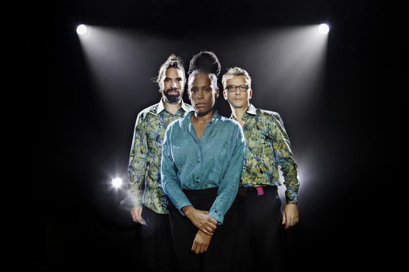 Concert Sandra Nkaké + Xameleon (1e partie)