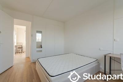 Chambre - 74 m² - 1 pièce