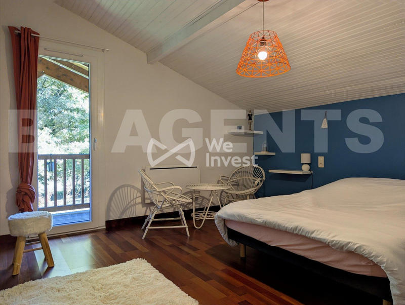 Maison - 180 m² - 5 pièces