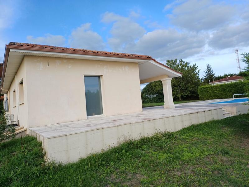 Maison - 234 m² - 7 pièces