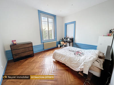 Appartement - 229 m² - 7 pièces