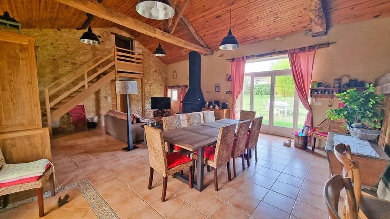 Maison - 112 m² - 5 pièces