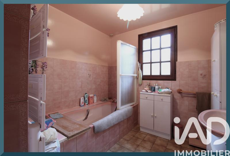 Maison - 180 m² - 8 pièces