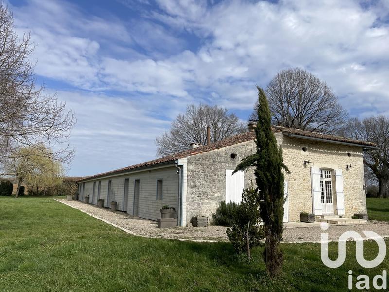 Maison - 285 m² - 10 pièces