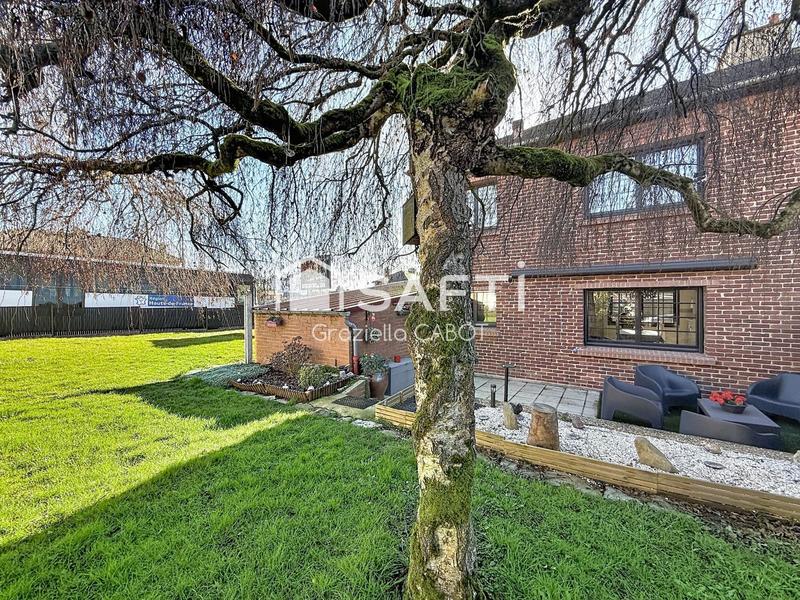 Maison - 90 m² - 6 pièces