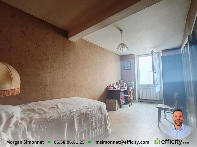 Maison - 218 m² - 7 pièces