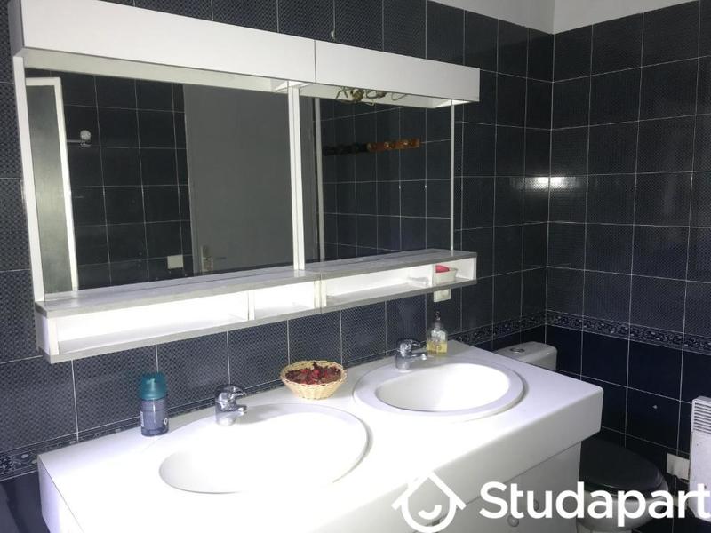 Chambre - 14 m² - 1 pièce