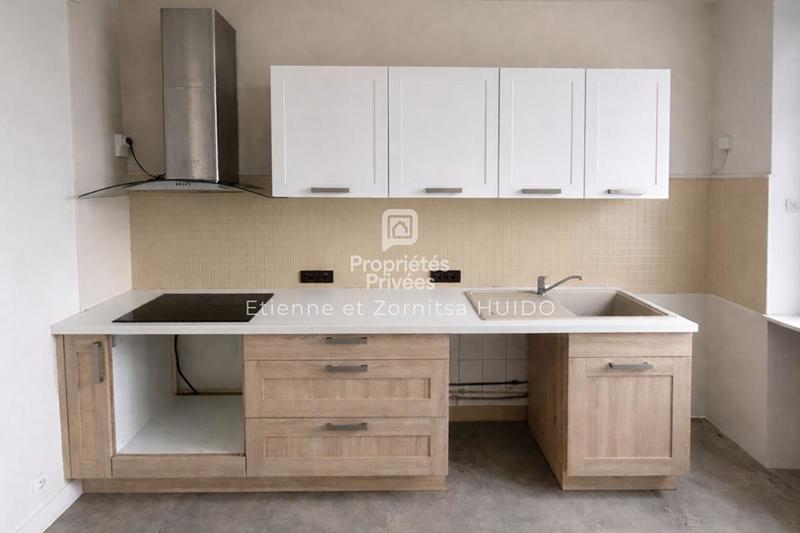 Appartement - 93 m² - 4 pièces