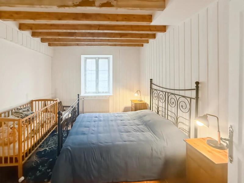 Maison - 240 m² - 9 pièces