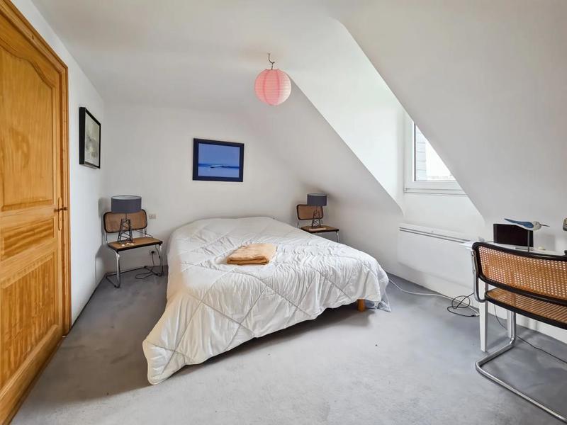 Maison - 190 m² - 8 pièces