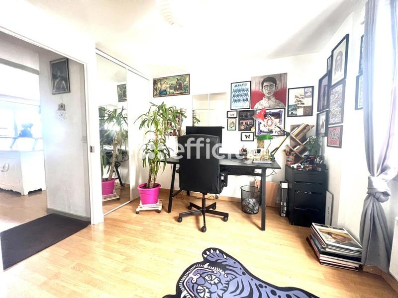 Appartement - 75 m² - 4 pièces