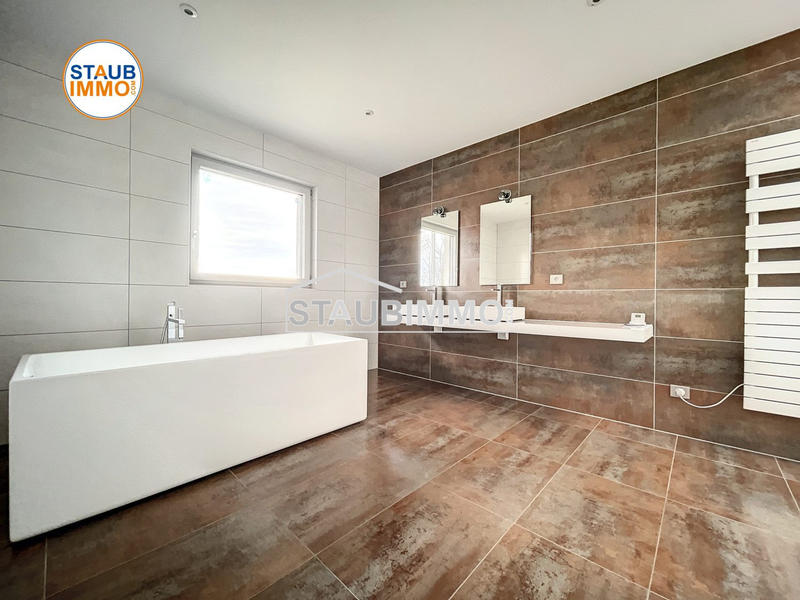 Appartement - 189 m² - 5 pièces