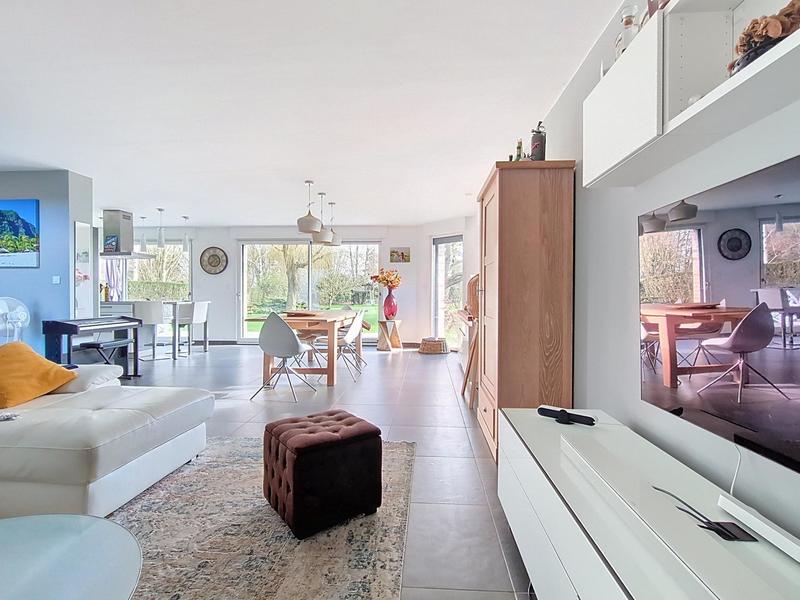 Maison - 157 m² - 6 pièces