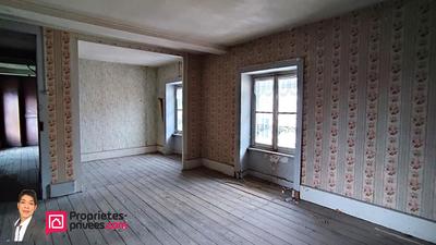 Immeuble - 251 m² - 15 pièces