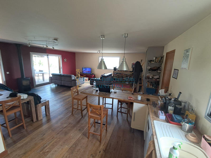 Maison - 136 m² - 5 pièces