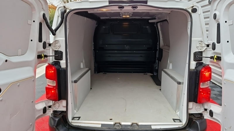 Citroën Jumpy Fourgon m bluehdi 120 ss bvm6 driver