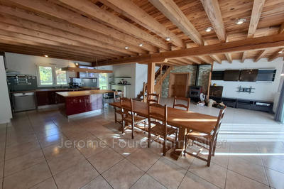 Maison - 148 m² - 6 pièces