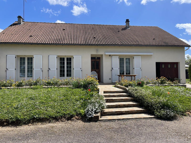 Maison - 143 m² - 7 pièces