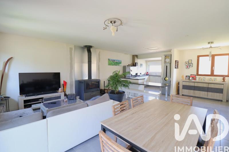 Maison - 95 m² - 5 pièces