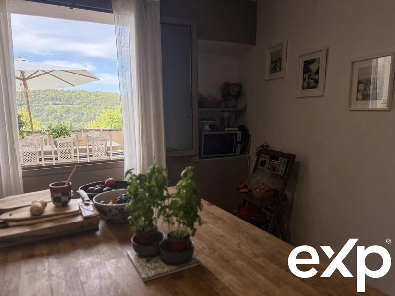 Maison traditionnelle - 95 m² - 3 pièces