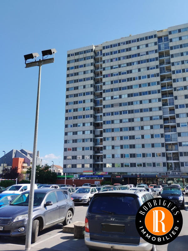 Bureau - 12 m² - 1 pièce